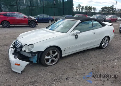 2005 Mercedes-Benz Clk 320 z USA, uszkodzony, nr VIN WDBTK65G35T035846